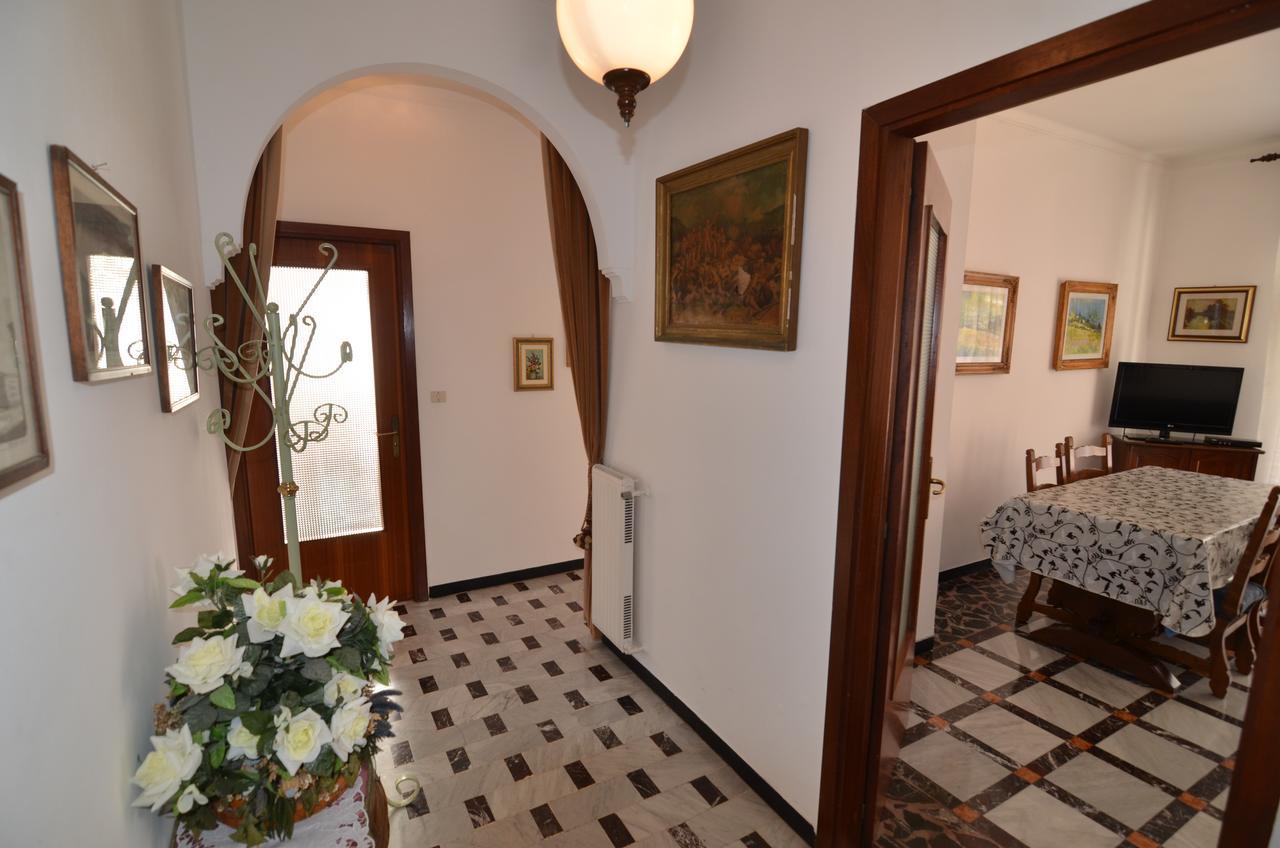Glicine Apartment Леванто Экстерьер фото