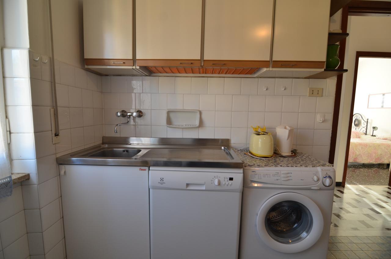 Glicine Apartment Леванто Экстерьер фото