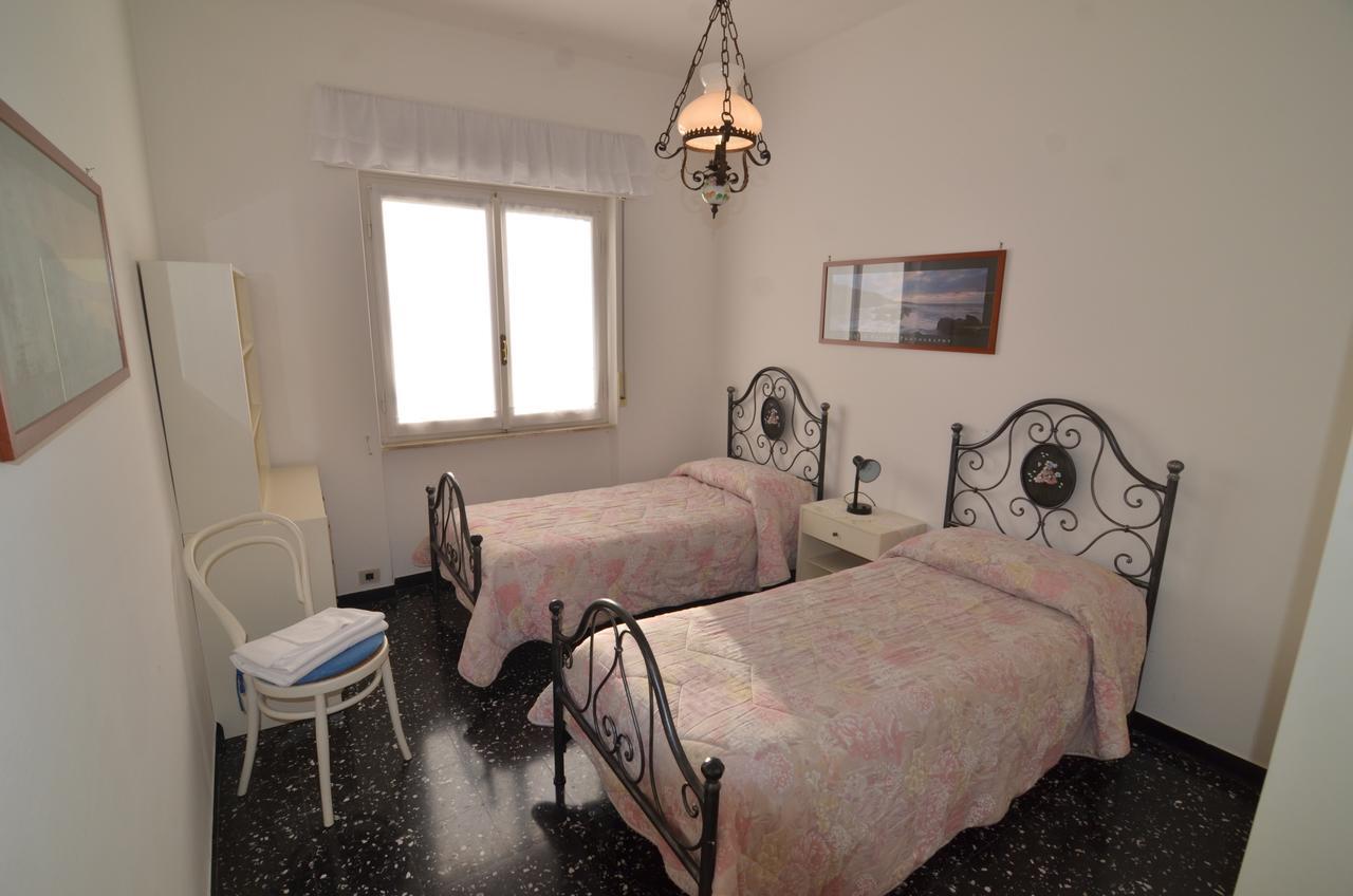 Glicine Apartment Леванто Экстерьер фото