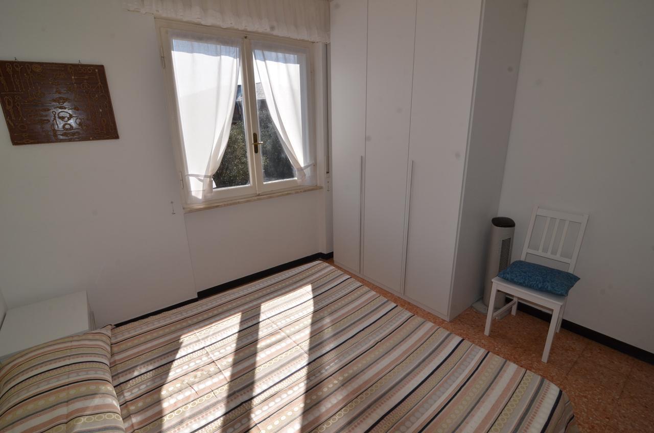 Glicine Apartment Леванто Экстерьер фото